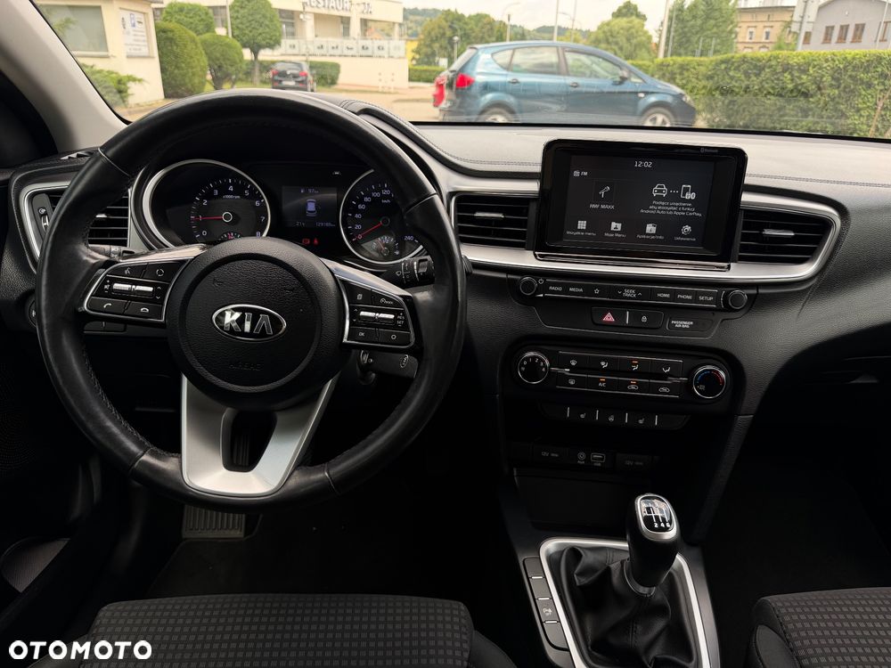 Kia Ceed 1.4 CVVT Dream-Team Edition - 40