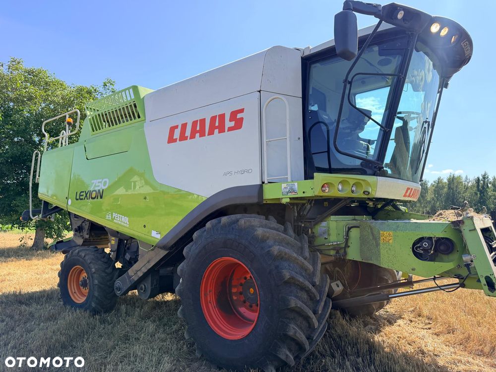 Claas LEXION 750 APS HYBRID - 11