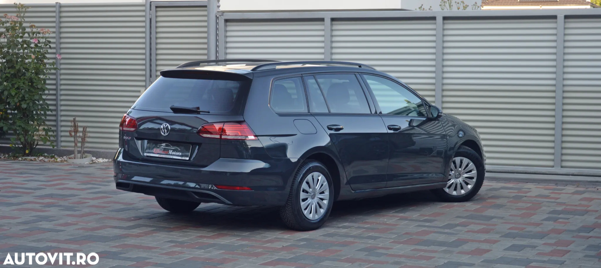 Volkswagen Golf 1.6 TDI Comfortline - 14