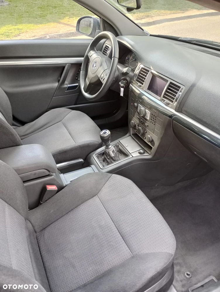 Opel Vectra 2.2 - 9
