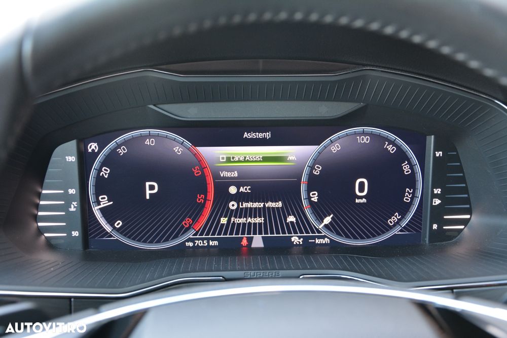 Skoda Superb 2.0 TDI 4X4 DSG Scout Final Edition - 27