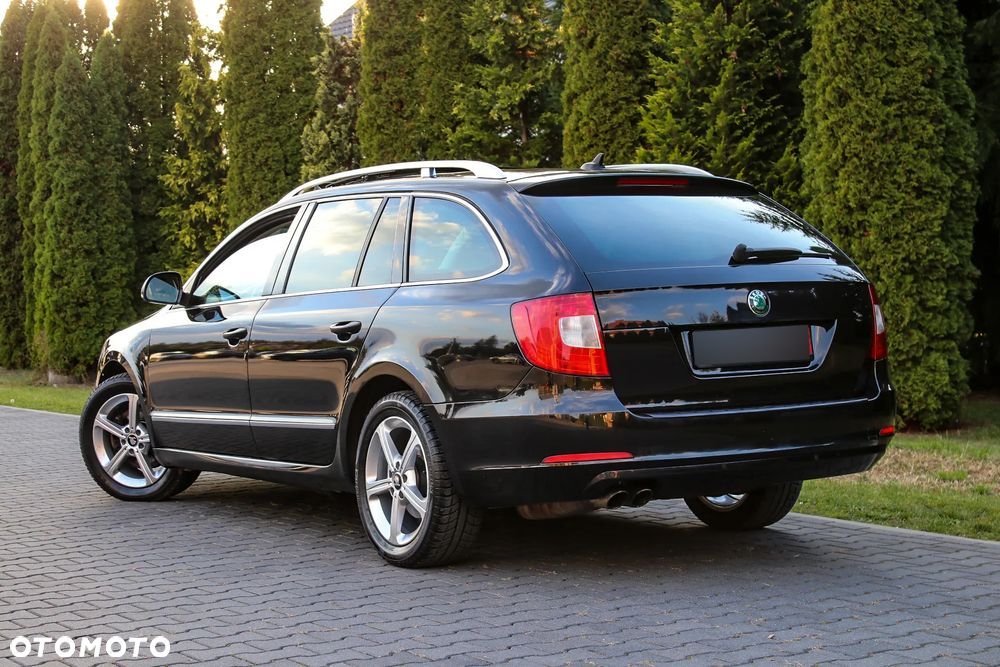 Skoda Superb Combi 2.0 TDI DSG L&K - 14