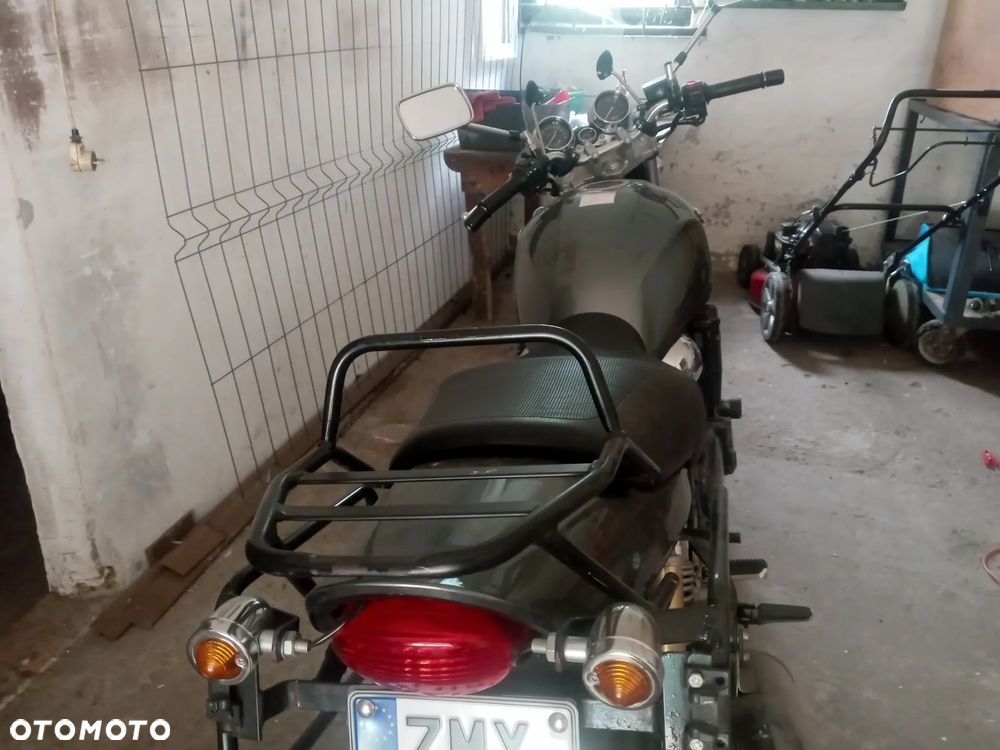 Suzuki GSX - 14