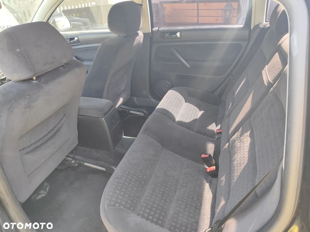 Volkswagen Passat - 18