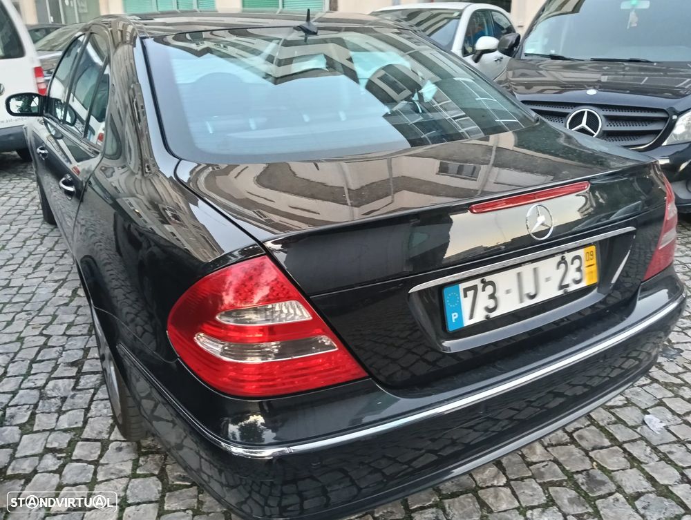 Mercedes-Benz E 320 - 12