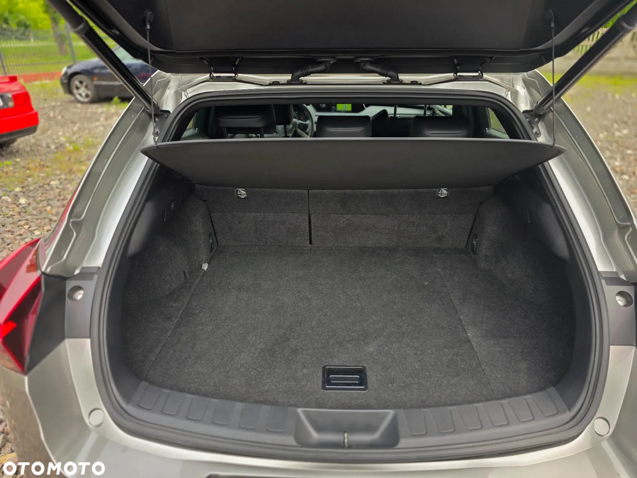 Lexus UX 250h Prestige 2WD - 9