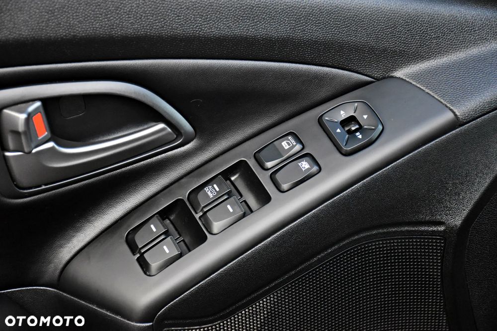 Hyundai ix35 1.6 2WD blue Trend - 26