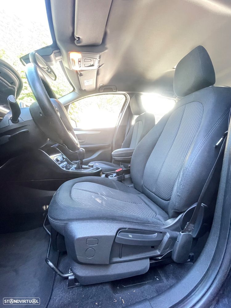 BMW 214 Active Tourer d Line Sport - 3