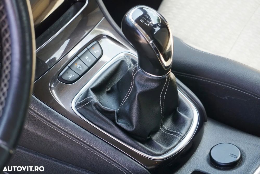 Opel Astra - 10