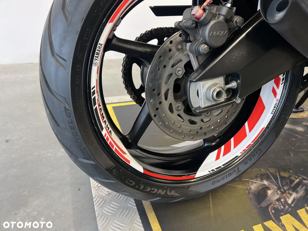 Yamaha FZ - 31