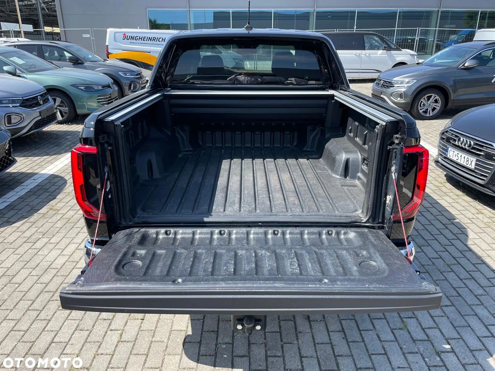 Volkswagen Amarok 3.0 V6 TDI 4Mot Aventura - 9
