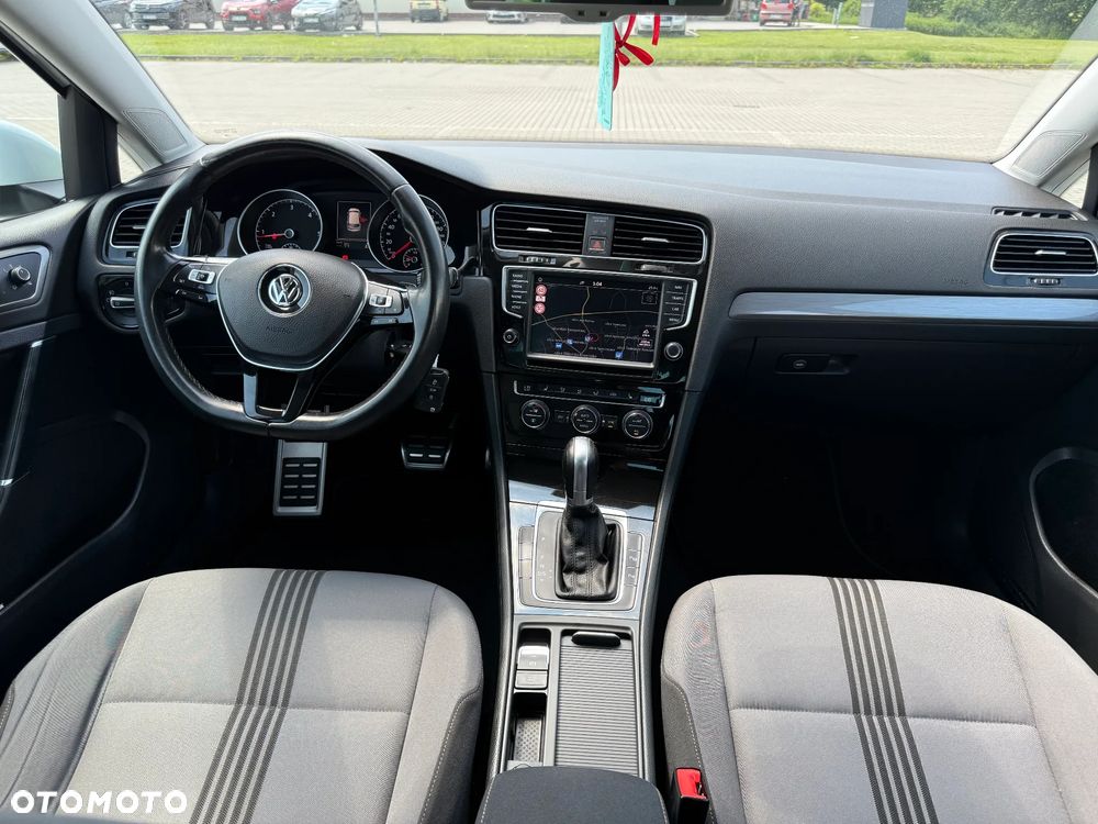 Volkswagen Golf 2.0 TDI BlueMotion Technology DSG Allstar - 15