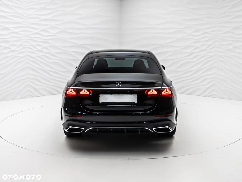 Mercedes-Benz Klasa E 220 d mHEV 4-Matic AMG 9G-Tronic - 8