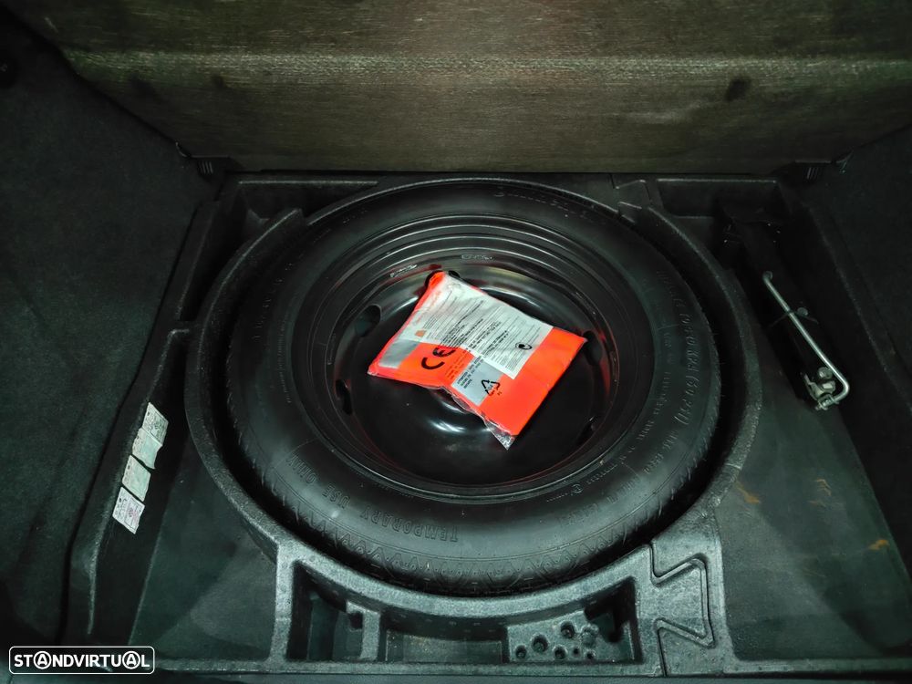 VW Tiguan 2.0 TDI Sport 4Motion - 21