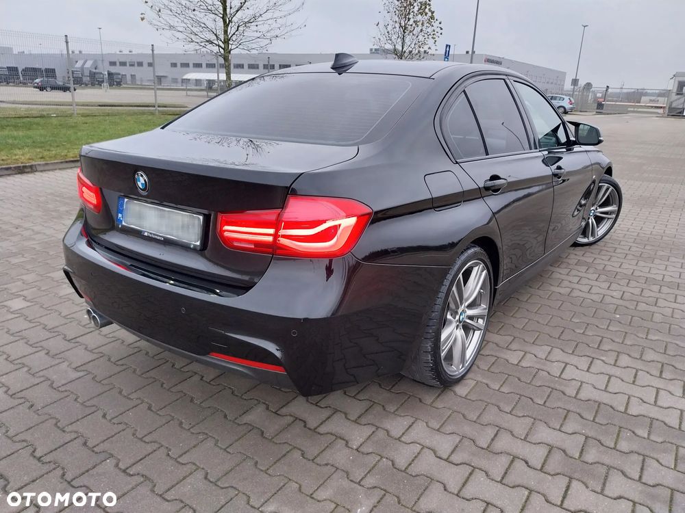 BMW Seria 3 320d Edition M Sport Shadow - 9