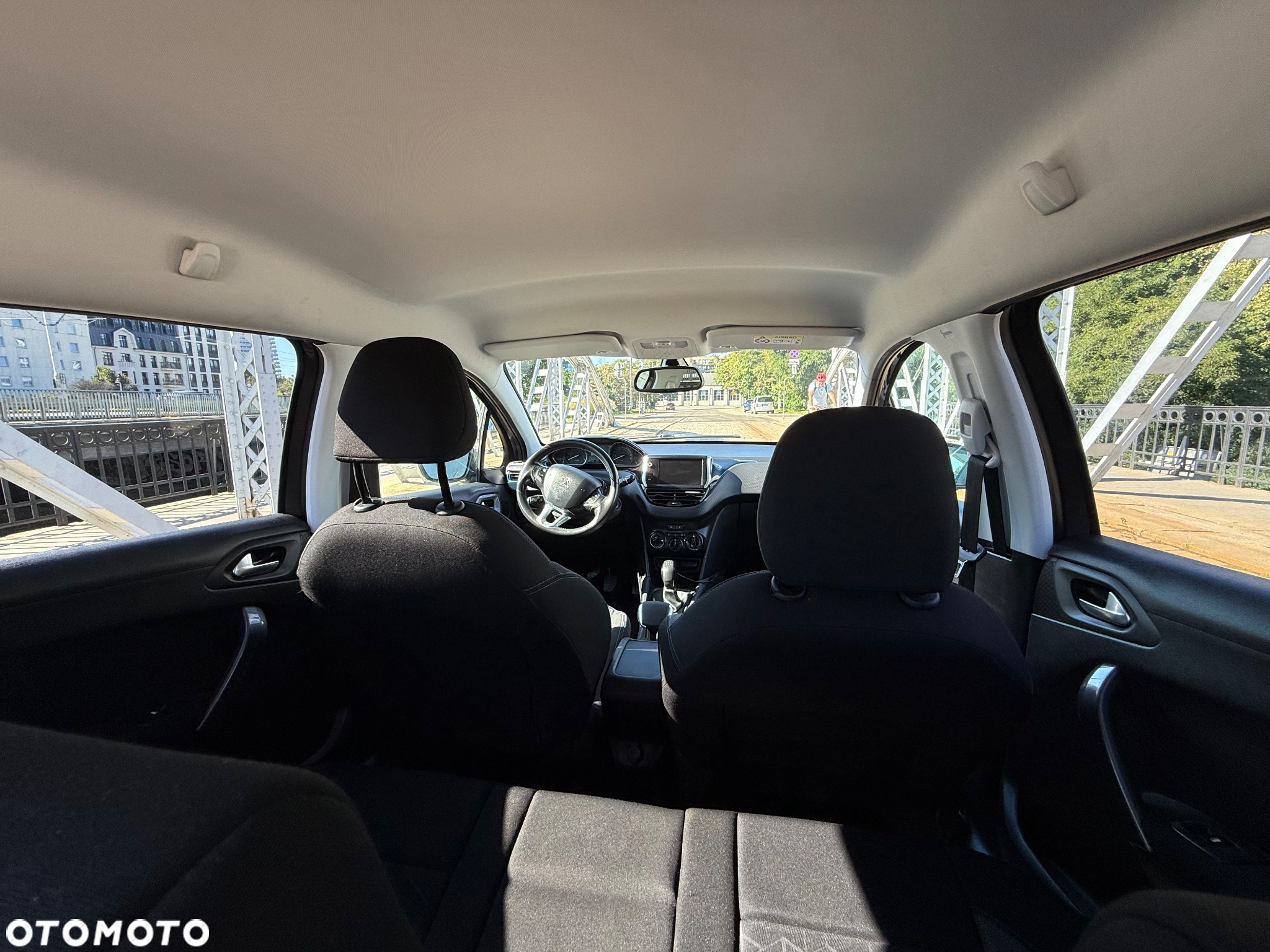 Peugeot 2008 1.6 BlueHDi Style - 38