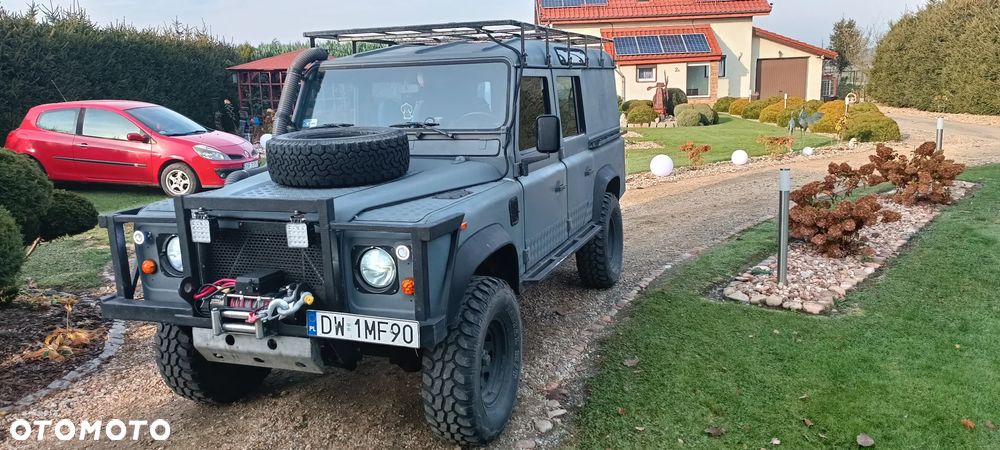 Land Rover Defender - 3