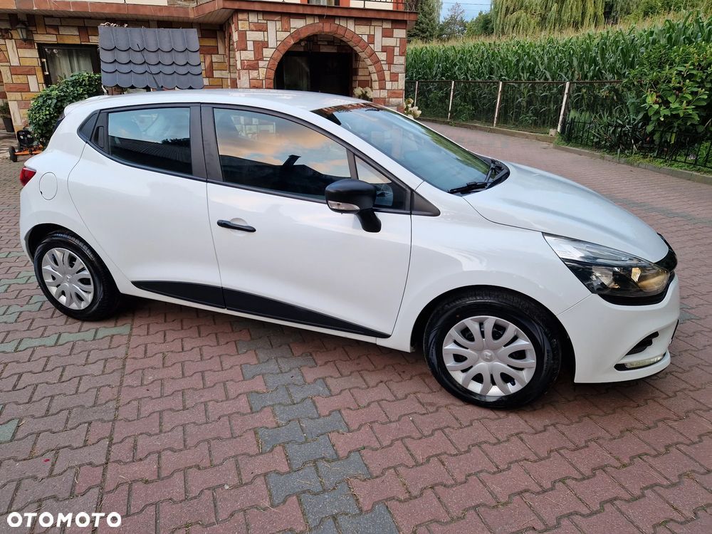 Renault Clio 1.2 16V Life - 36