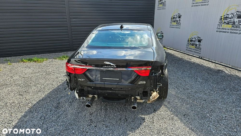 Jaguar XF - 28