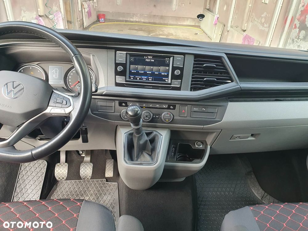 Volkswagen Caravelle 2022 photo 4