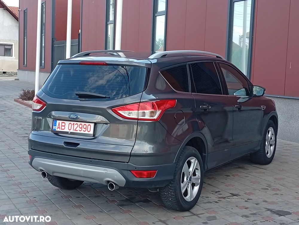 Ford Kuga 2.0 TDCi Titanium - 4