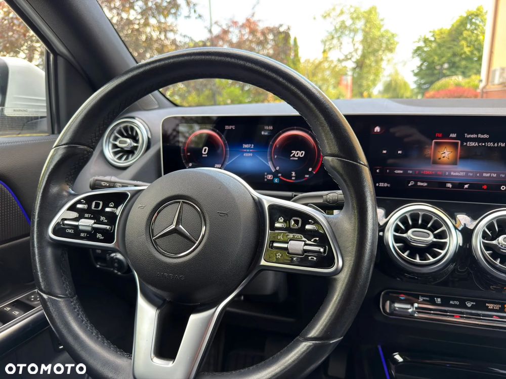 Mercedes-Benz GLA 250 - 8