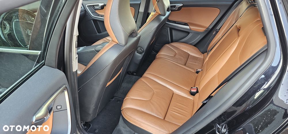 Volvo V60 D4 Geartronic Summum - 10