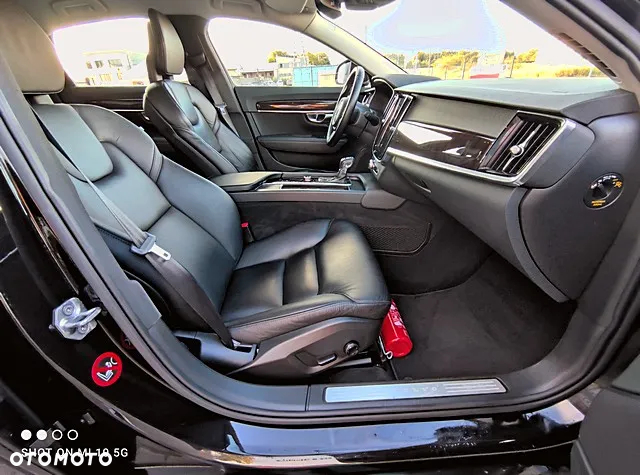 Volvo S90 T6 AWD Geartronic Momentum - 24