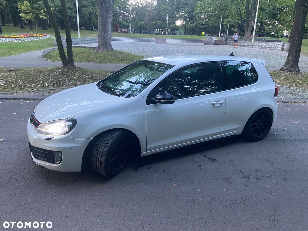 Volkswagen Golf - 5