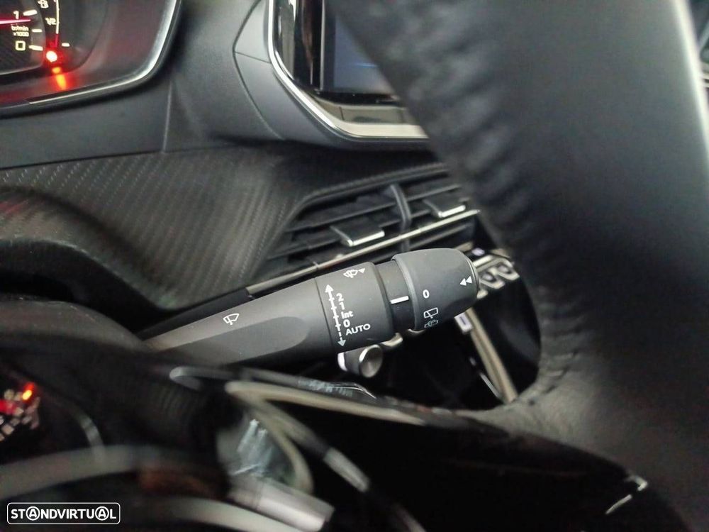 Peugeot 2008 1.2 PureTech Style - 15