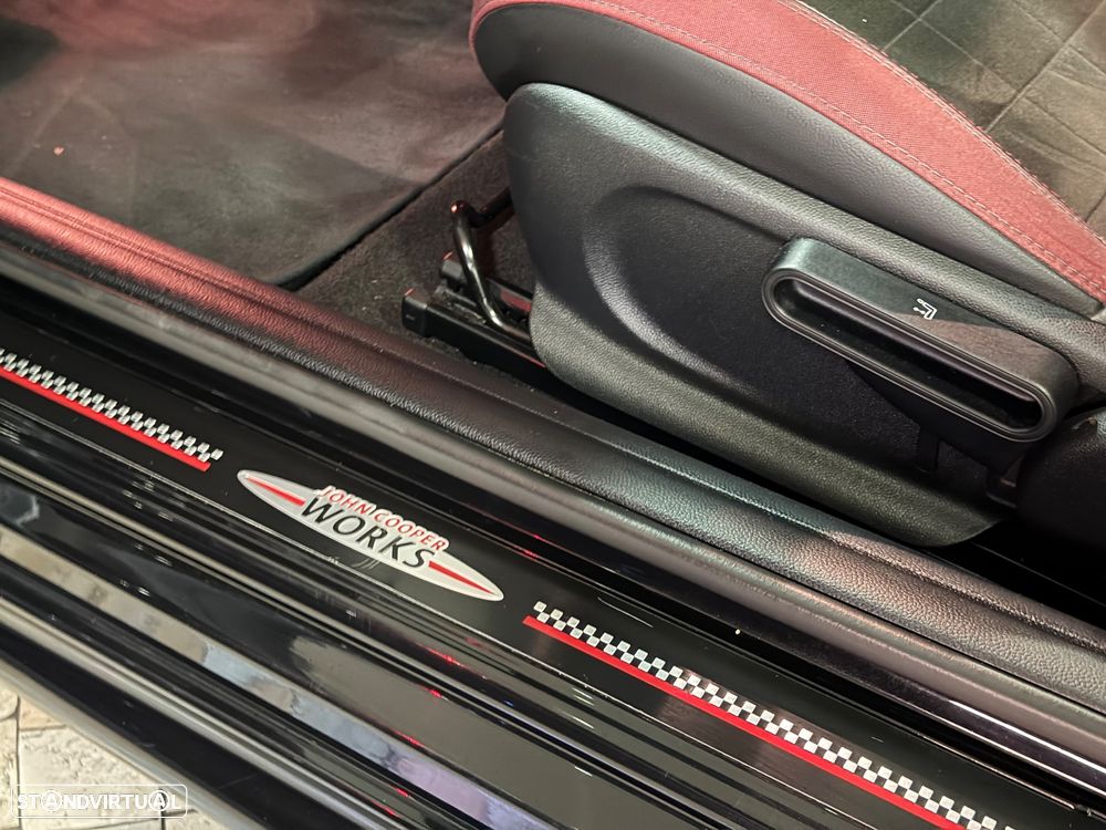 MINI 3 Portas John Cooper Works Sport Aut. - 22