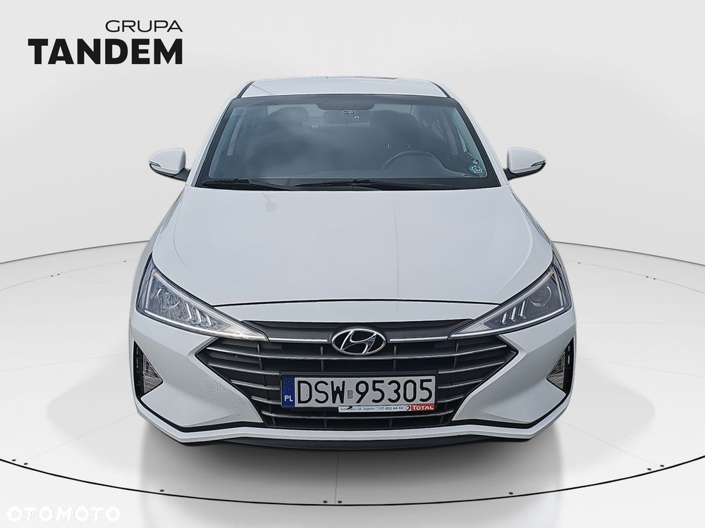 Hyundai Elantra 1.6 Comfort - 2