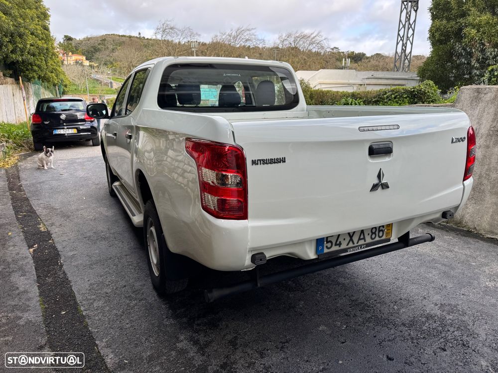 Mitsubishi L200 2.4 DI-D CD Invite 2WD - 4