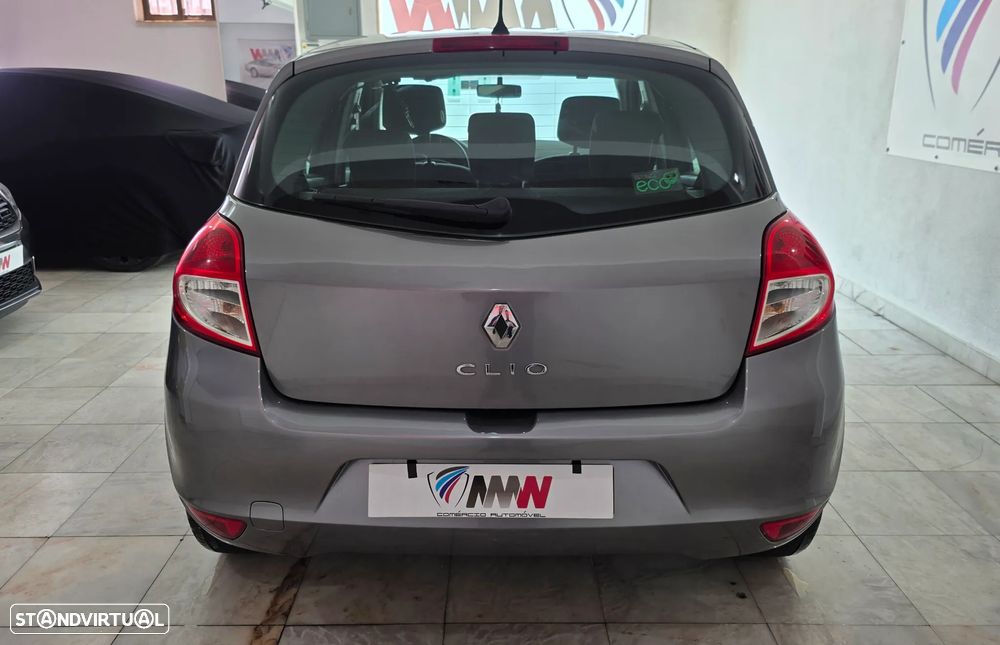 Renault Clio 1.2 16V Fairway - 7