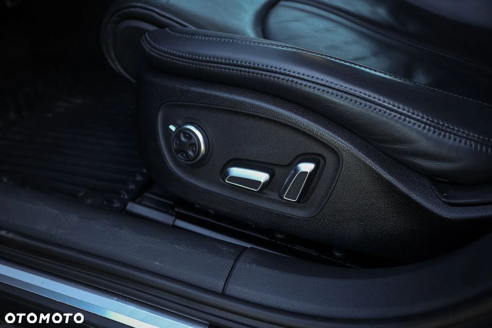 Audi A6 Avant 2.0 TDI Ultra DPF S tronic - 24