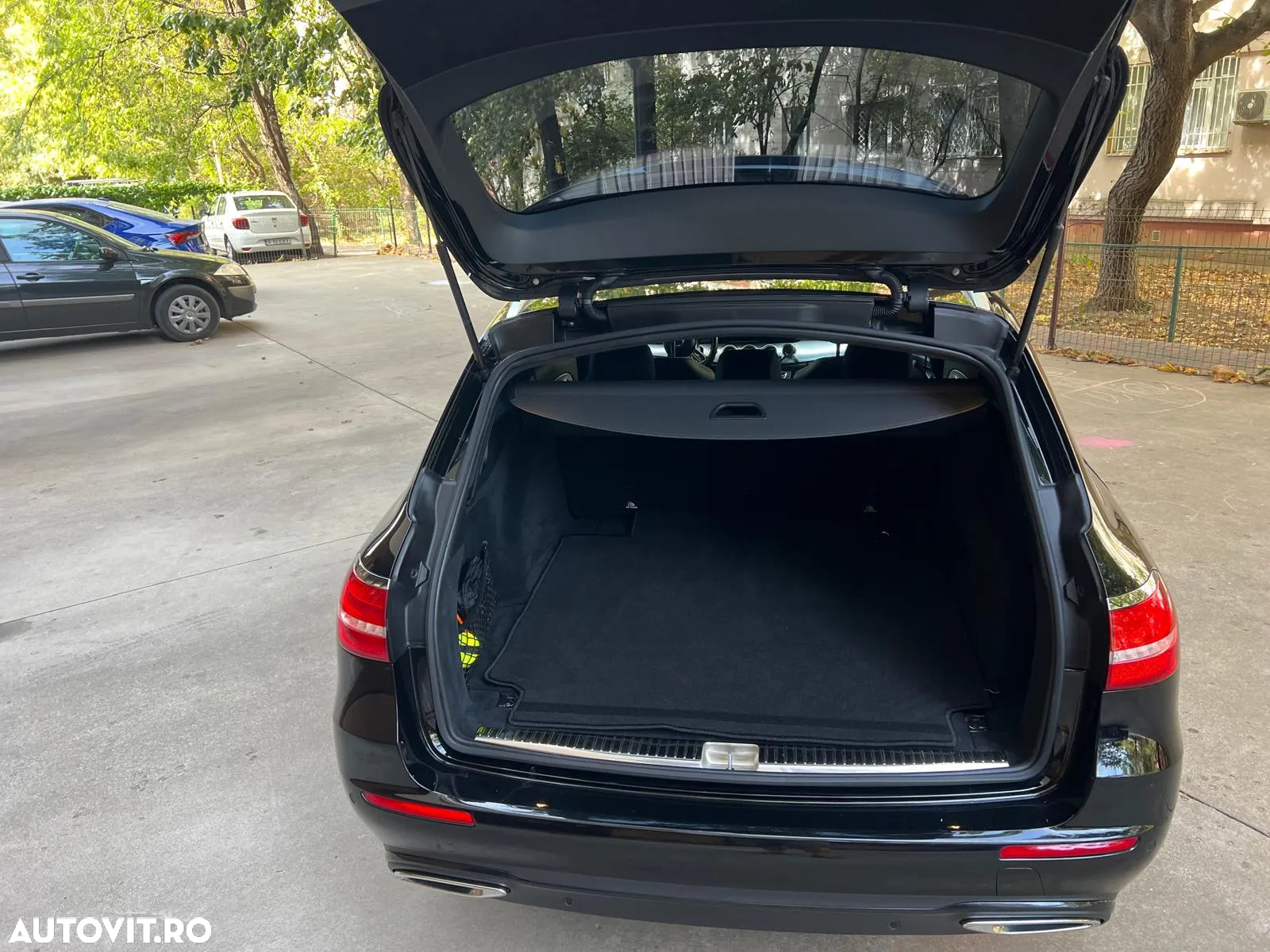Mercedes-Benz E 200 d T 9G-TRONIC Avantgarde - 5
