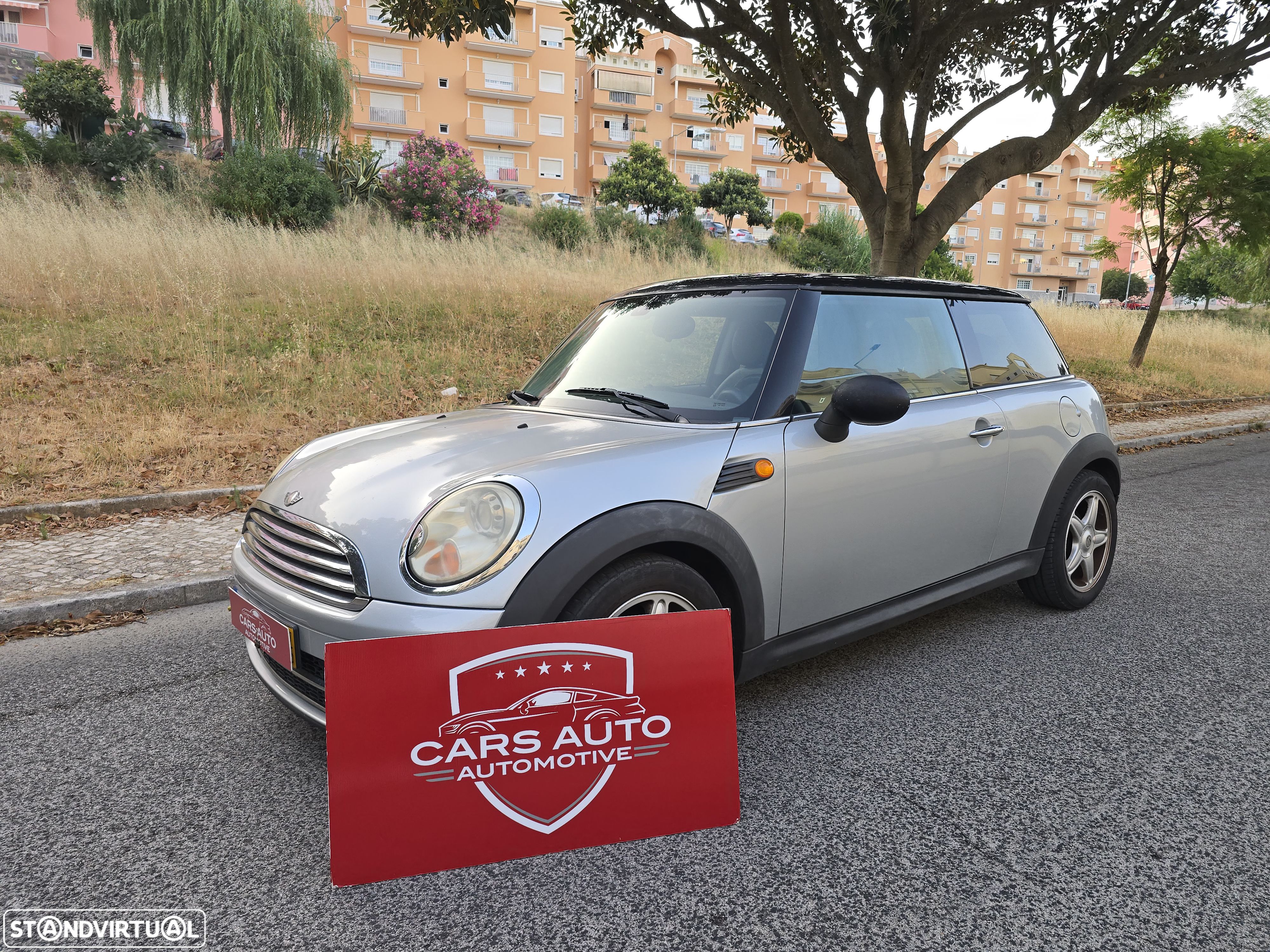 MINI 3 Portas Cooper D - 1