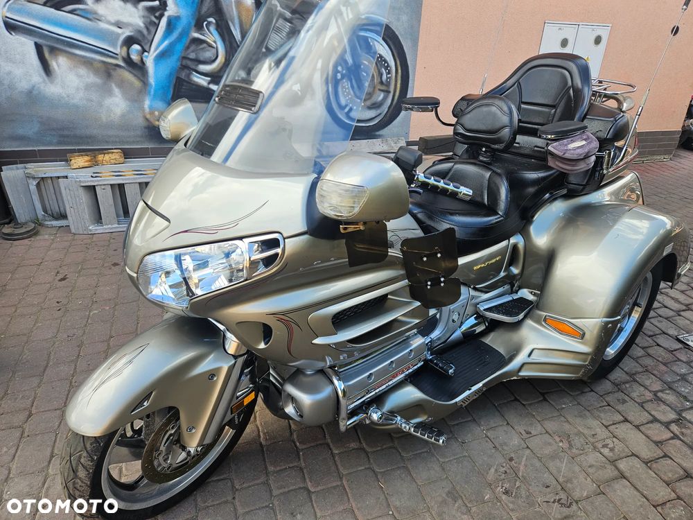 Honda GL - 11