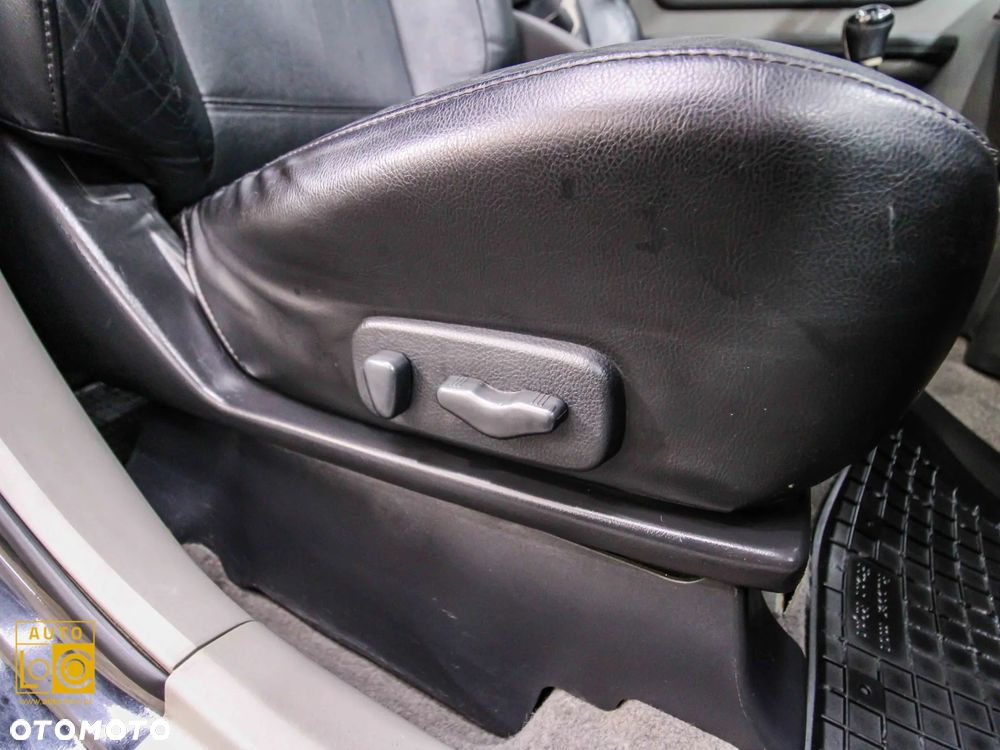 Nissan X-Trail 2.2 dCi 4x4 Columbia - 26