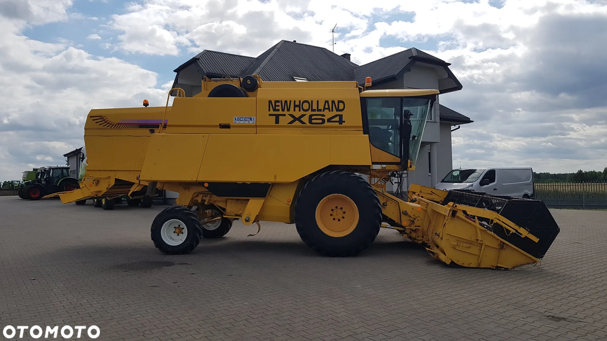 New Holland TX 64 PLUS 2001R - 14