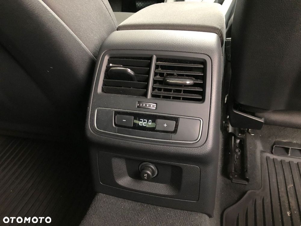 Audi A4 Limousine - 28