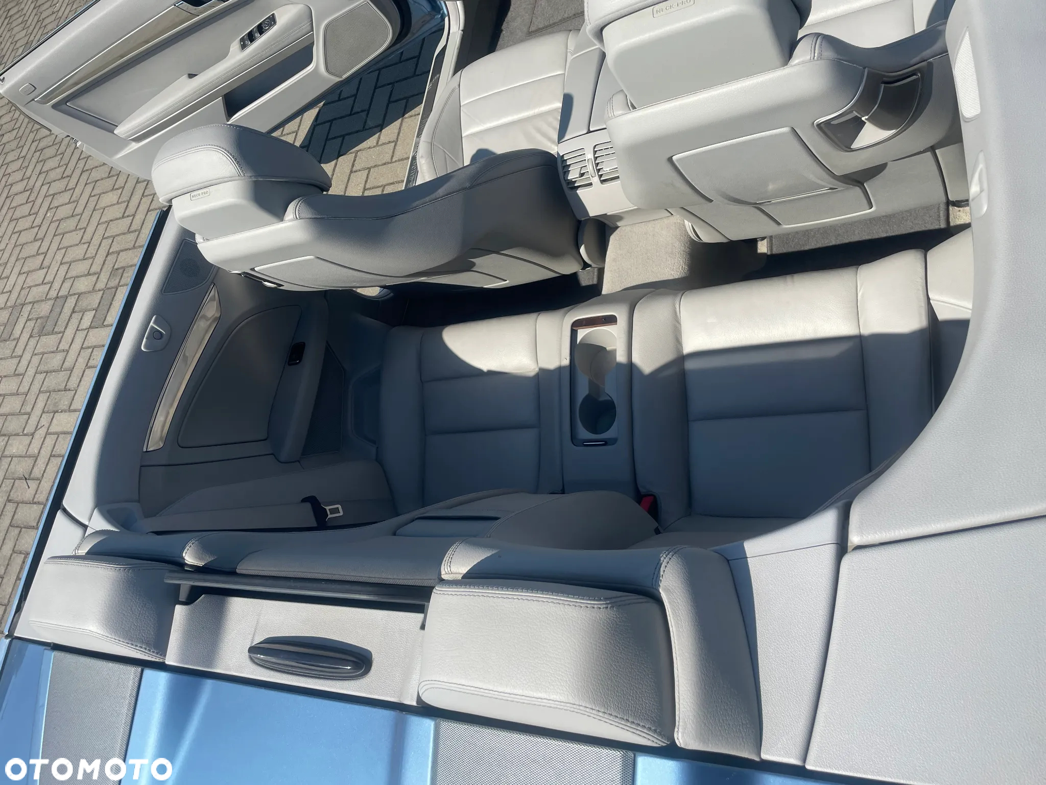 Mercedes-Benz Klasa E 350 CGI Cabrio BlueEFFICIENCY 7G-TRONIC Prime Edition - 22