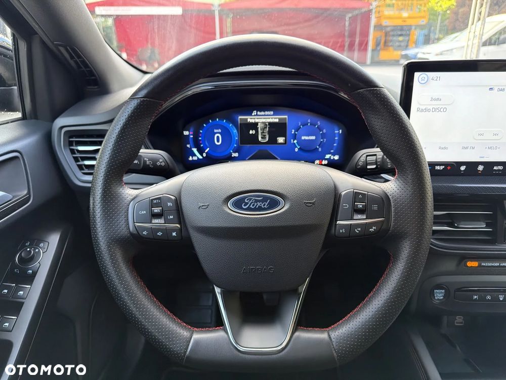 Ford Focus 1.0 EcoBoost mHEV ST-Line X - 13