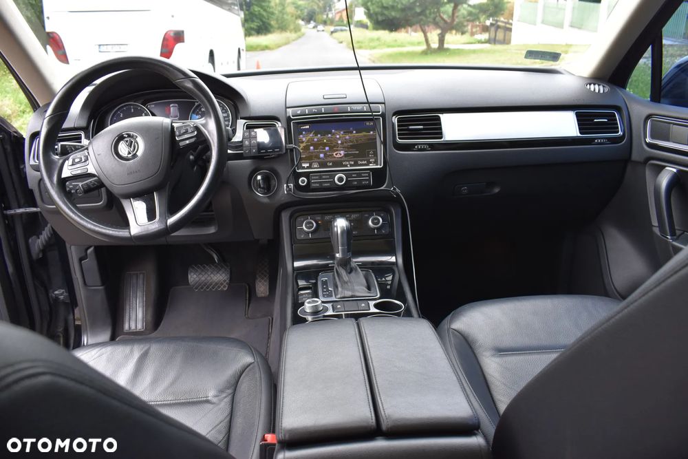 Volkswagen Touareg 3.0 V6 TDI BMT - 17