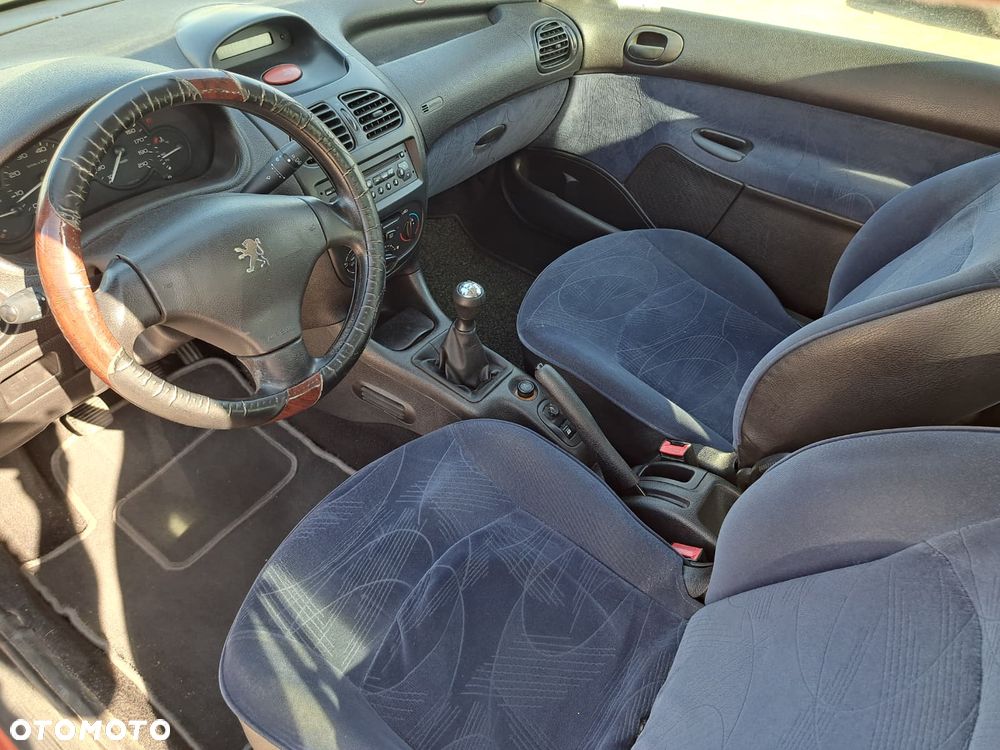 Peugeot 206 - 3