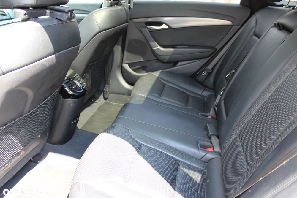 Hyundai i40 Kombi blue 1.7 CRDi DCT Premium - 12