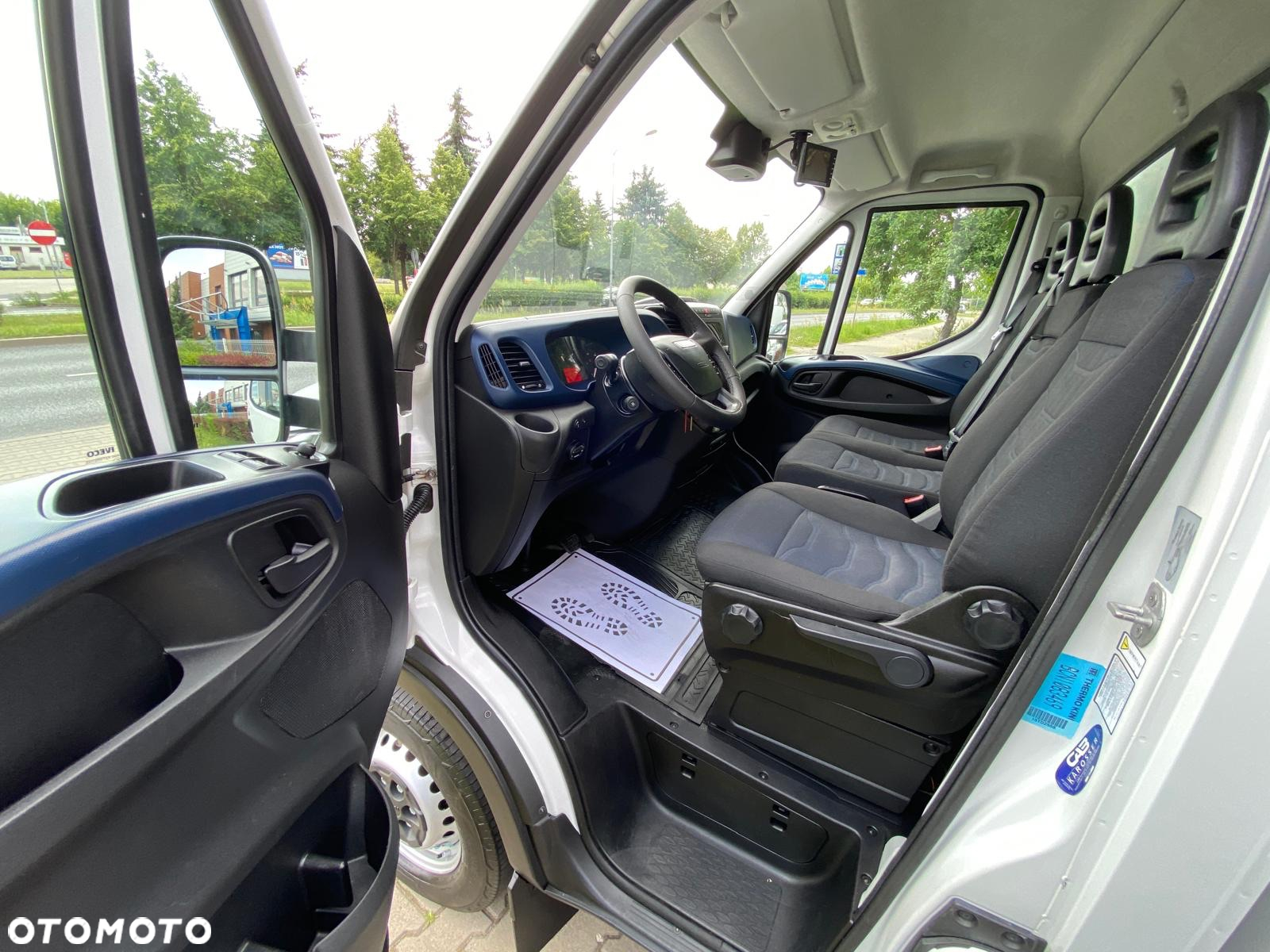 Iveco DAILY 35-160 HI-MATIC CHŁODNIA 8EP THERMO KING V300 MAX WINDA ZEPRO - 33