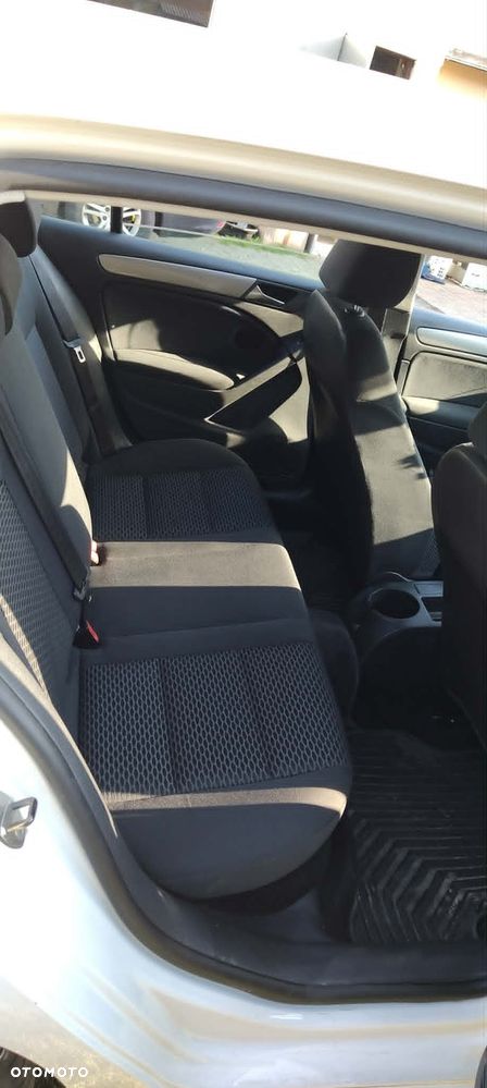 Volkswagen Golf 1.6 TDI DPF BlueMotion Technology Comfortline - 7