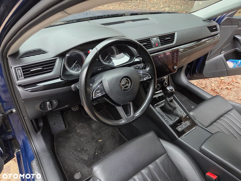 Skoda Superb Combi 1.8 TSI L&K - 20