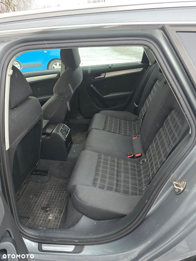 Audi A4 Avant 2.0 TDI - 8